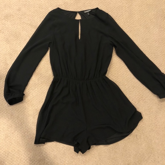 4 Express Rompers & 1 Dress (bundle) - Picture 7 of 7
